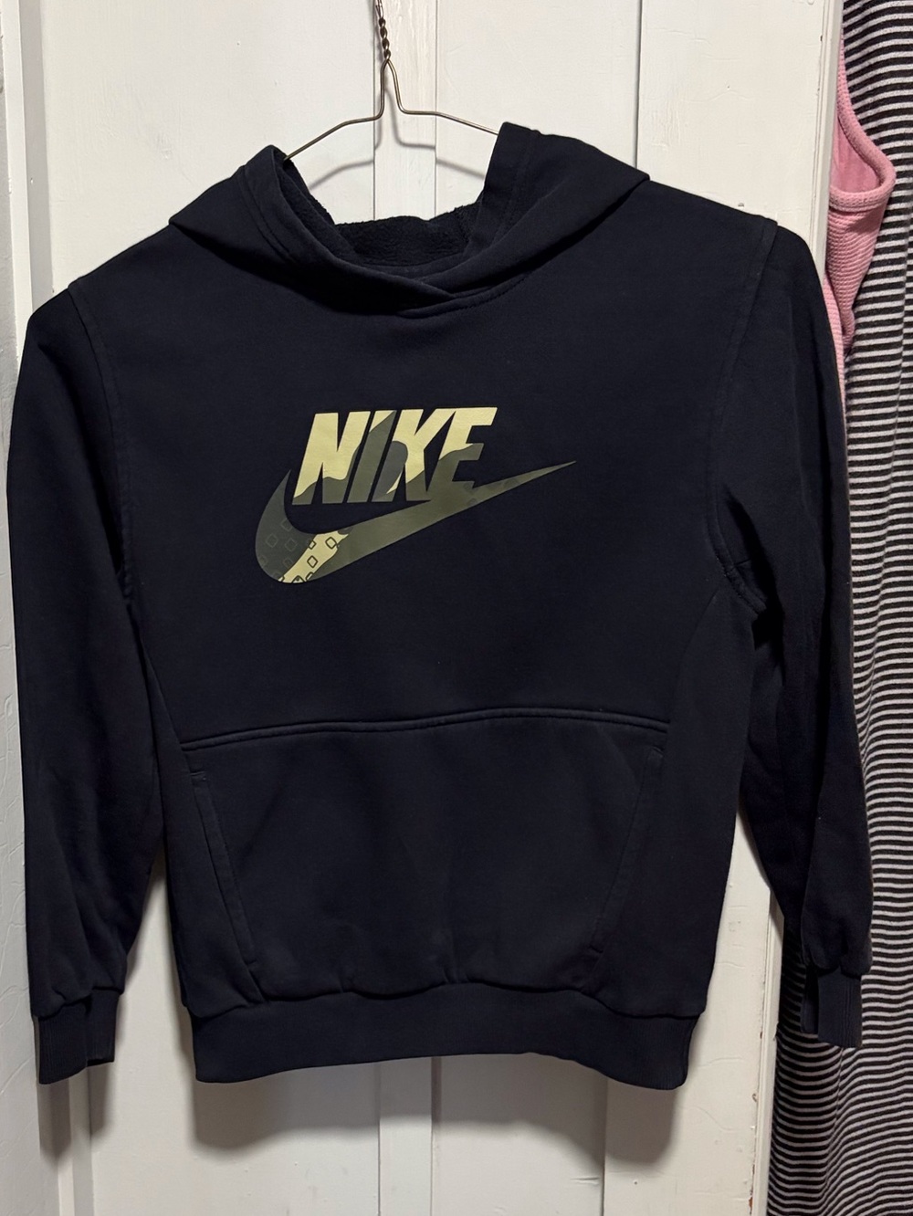 Kids Nike hoodie size m